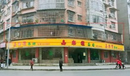 新郑市龙湖镇网红吃瓜店,瓜香四溢，人气爆棚的美食新地标”