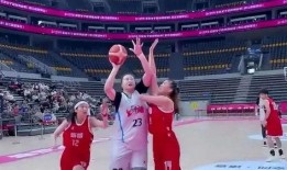 中国篮球新星爆料视频播放,揭秘篮球场上的青春风采